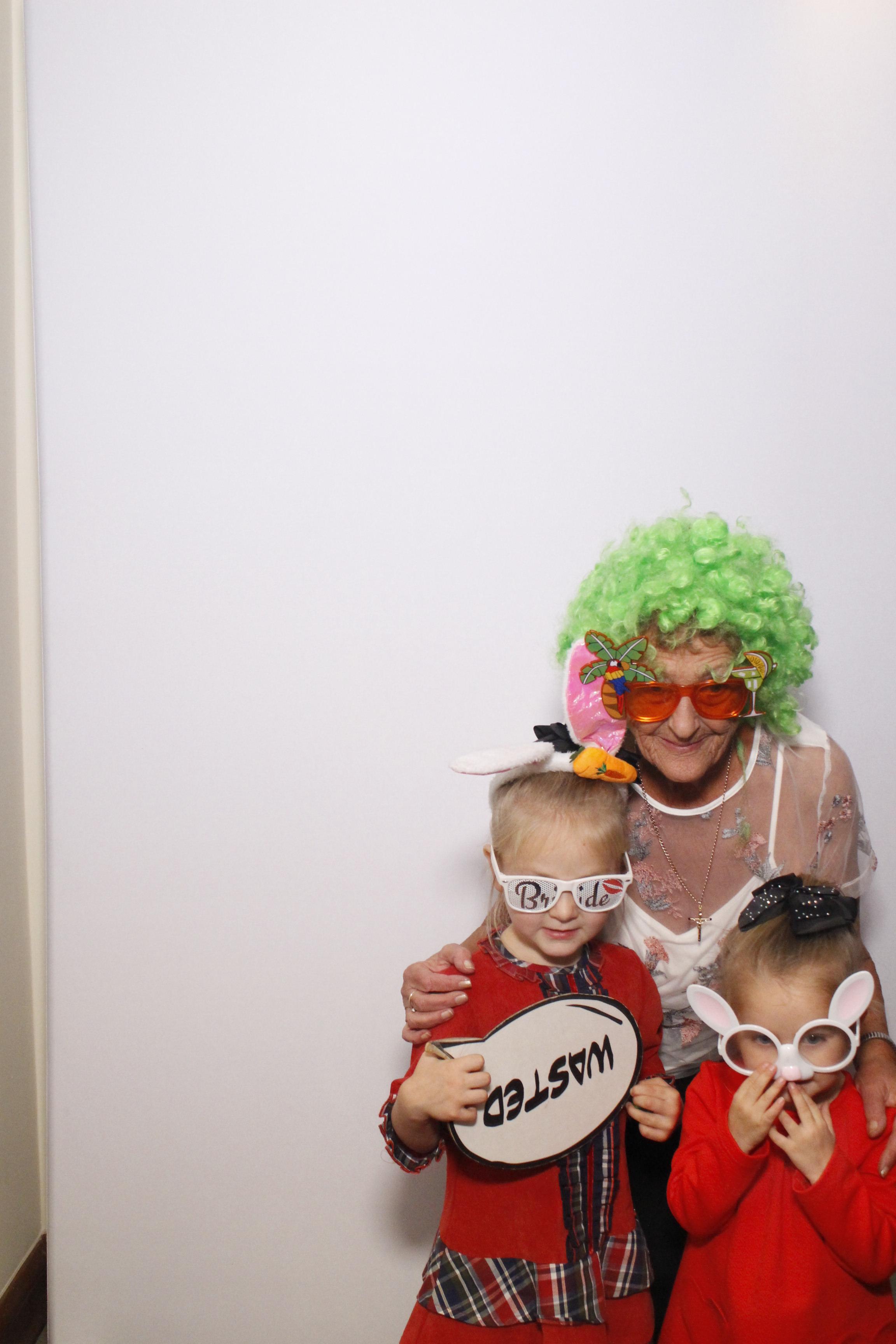 Luke & Emily's Wedding | View more photos from the event at gallery.myphotoboothexperience.co.uk/u/MyPhotoBoothExperienceLtd/Luke-Emilys-Wedding